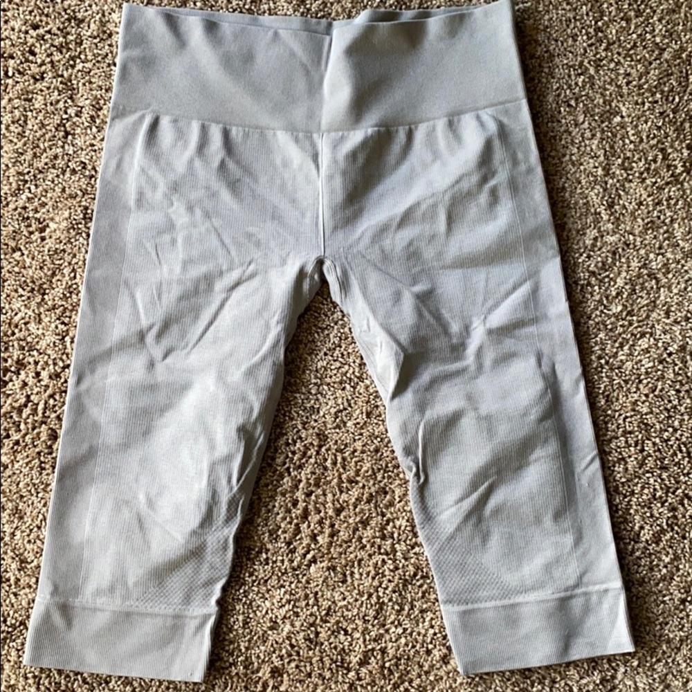 Lululemon Seamless Crop Leggings